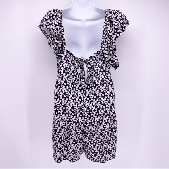 Pam + Gela Floral Flutter Sleeve Romper Playsuit Size 2 - Picture 10 of 11